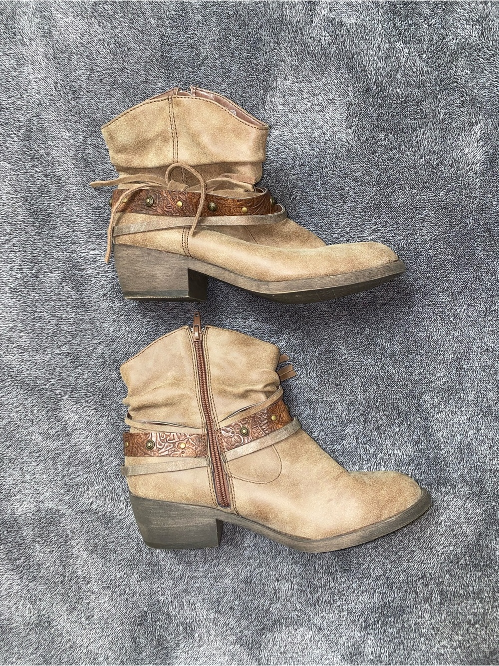 Maurices Tan Western Ankle Booties Size 9 Leather Detail Stacked Heel Boho - Picture 6 of 7